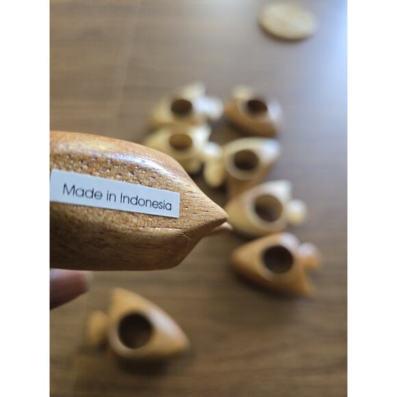 Wooden Fish 8 Napkin Rings VTG MCM Tropical Wood Hand Carved Set Indonesia - Picture 5 of 6